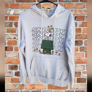 Peanuts White Snoopy hoodie w/ pockets size M (38-40) (4 for $20) bundle